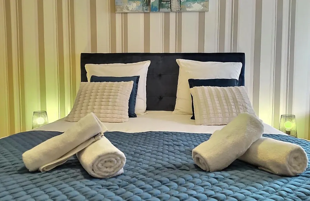 Chambre d'hôtes de Verdigné Piscine chauffée Parking Wifi-1