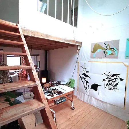 Chambre dans atelier d'artiste-3